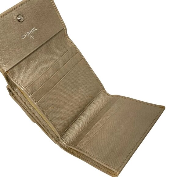 Auth CHANEL CC Button - Beige Calfskin Double-hook Wallet - Picture 8 of 12